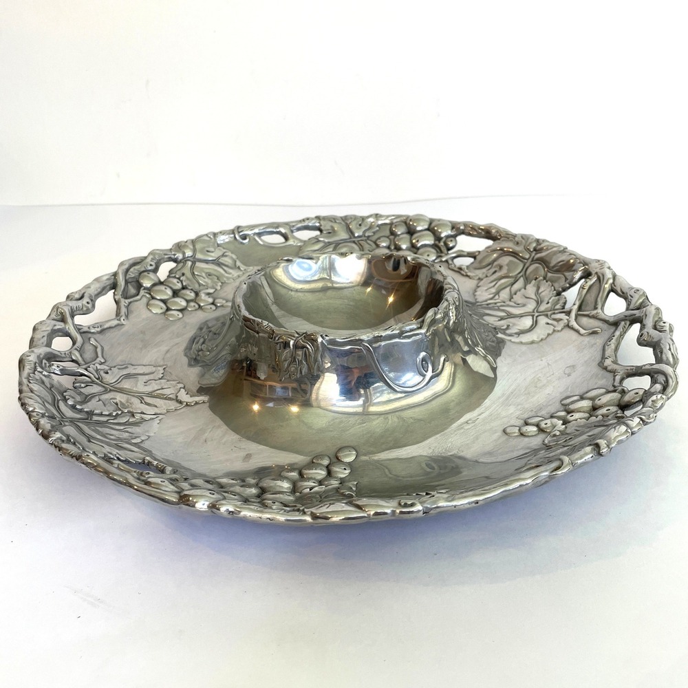 Arthur Court Aluminum Grape Leaf Chip and Dip Server Round Platter 2001 12 Inch - Picture 2 of 8